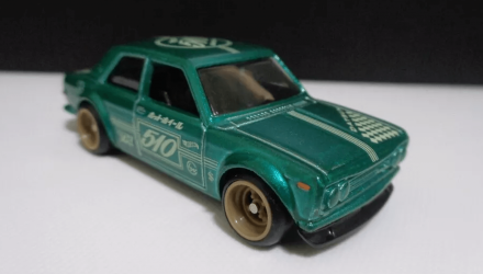 Машинка Базовая Hot Wheels '71 Datsun 510 Super Treasure Hunt STH J-Imports 1:64 GTD04 Green - Retromagaz, image 1