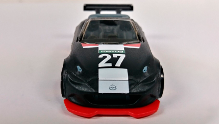 Машинка Базовая Hot Wheels '15 Mazda MX-5 Miata Modified 1:64 HKH87 Black - Retromagaz, image 5