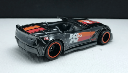 Машинка Базовая Hot Wheels Corvette C7 Z06 Convertible Super Treasure Hunt STH Speed Graphics 1:64 GTD07 Black - Retromagaz, image 2