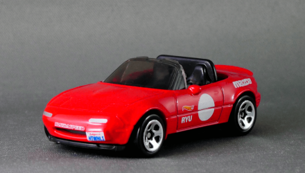 Машинка Базовая Hot Wheels '91 Mazda MX-5 Miata Speed Graphics 1:64 FYD99 Red - Retromagaz, image 2