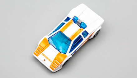 Машинка Базовая Hot Wheels Lamborghini Countach Police Car Treasure Hunts Rescue 1:64 GTC86 White - Retromagaz, image 4