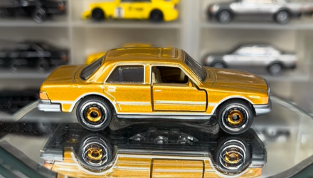 Машинка Premium Matchbox 1980 Mercedes-Benz 450 SEL Collectors 1:64 HVW07 Brown - Retromagaz, image 4