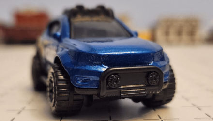 Машинка Базовая Hot Wheels Volvo XC40 Recharge Green Speed 1:64 HTB79 Metallic Blue - Retromagaz, image 4