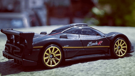 Машинка Базовая Hot Wheels Pagani Zonda R Exotics 1:64 HCT02 Black - Retromagaz, image 4