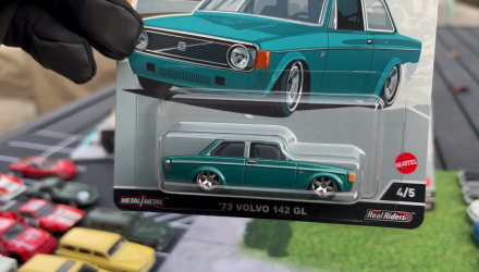 Машинка Premium Hot Wheels '73 Volvo 142 GL AutoStrasse 1:64 HCJ87 Turquoise - Retromagaz, image 1